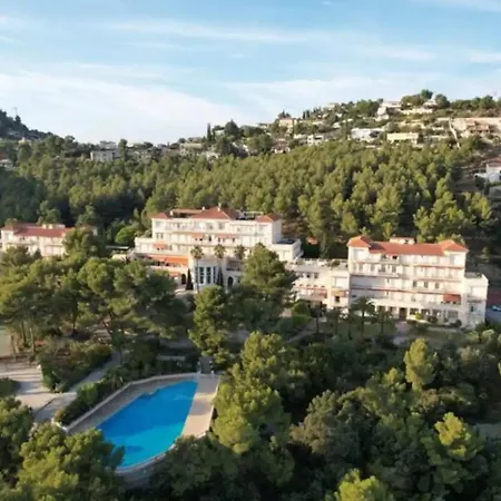 Studio 4 Personnes Copropriete Pas Frais De Menage Hyeres Exterior photo